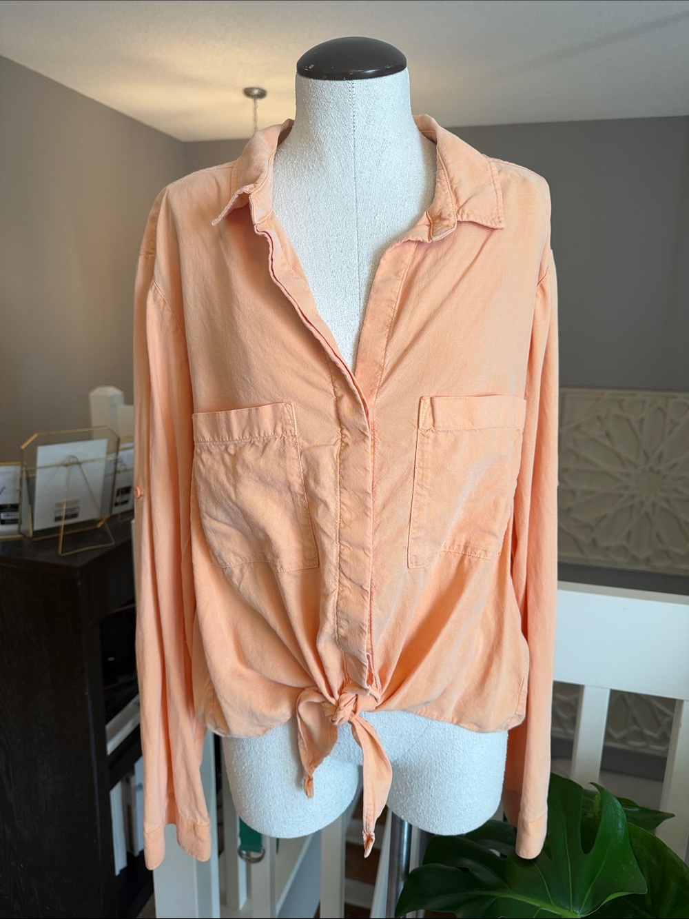 Cloth & Stone Peach Button-Front Tie-Hem Shirt